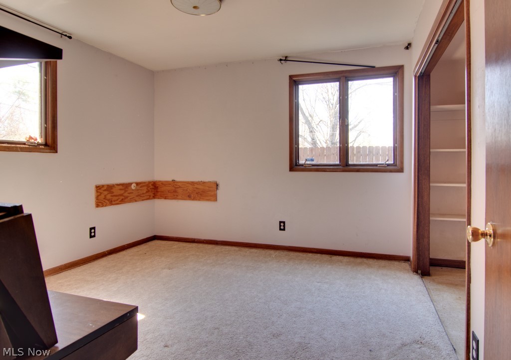 2044 Larchmont Road Akron, OH 44313 - Photo 18 of 25 Gallery Image 18