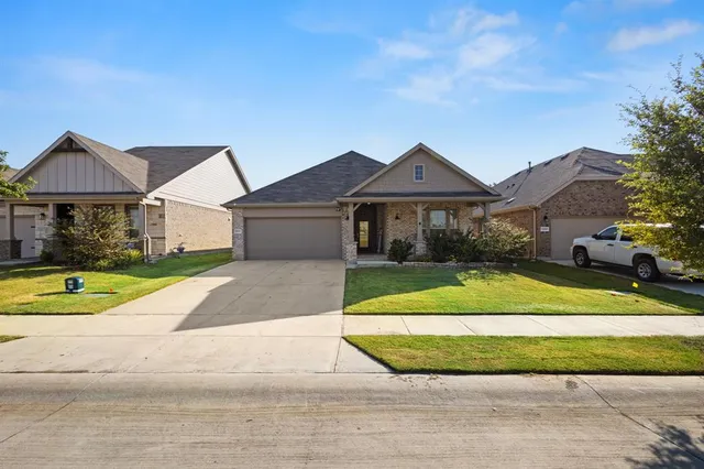 $399,900 | 5601 Round Hl Road, Denton, TX 76210