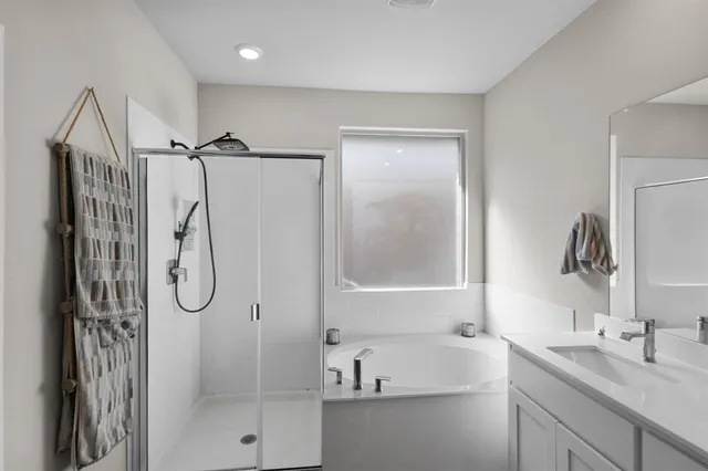 $399,900 | 5601 Round Hl Road, Denton, TX 76210