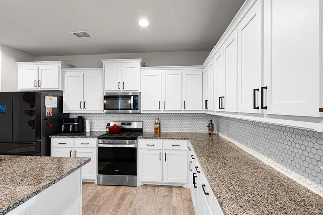 $399,900 | 5601 Round Hl Road, Denton, TX 76210