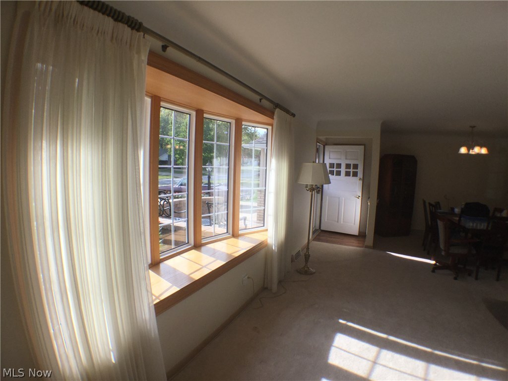 6449 Fairhaven Road Cleveland, OH 44124 - Photo 3 of 19