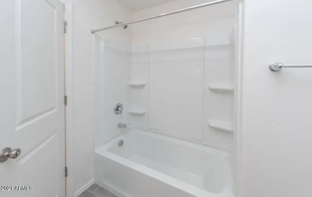 $2,895 | 7255 North 125th Drive, Glendale, AZ 85307