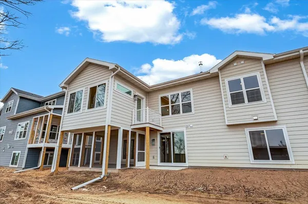 $506,125 | 6485 Ridge View Way, DeForest, WI 53532