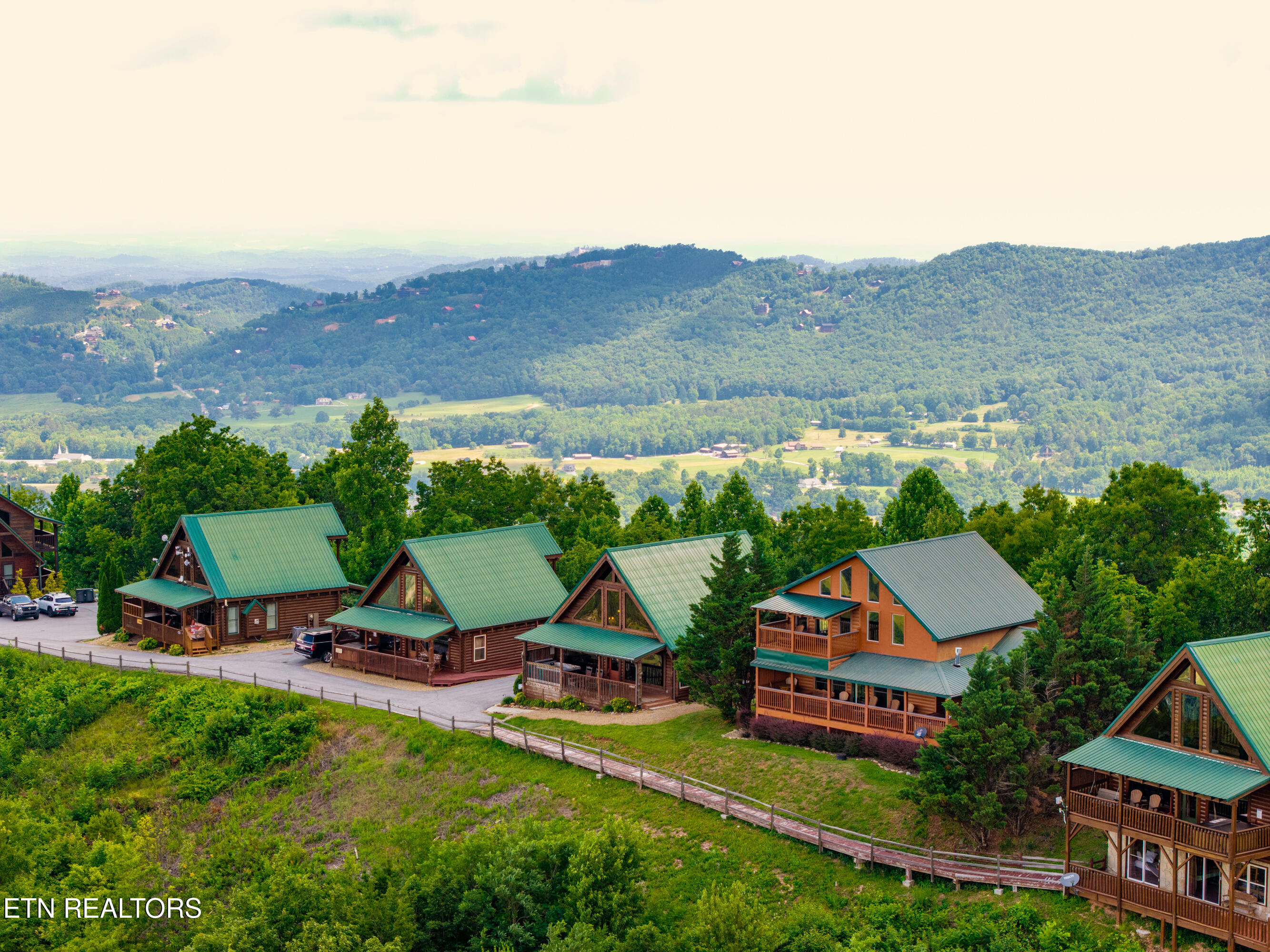 3661 Buckeye Knob Way Sevierville, TN 37862 - Photo 12 of 47 3661BuckeyeKnobway-42