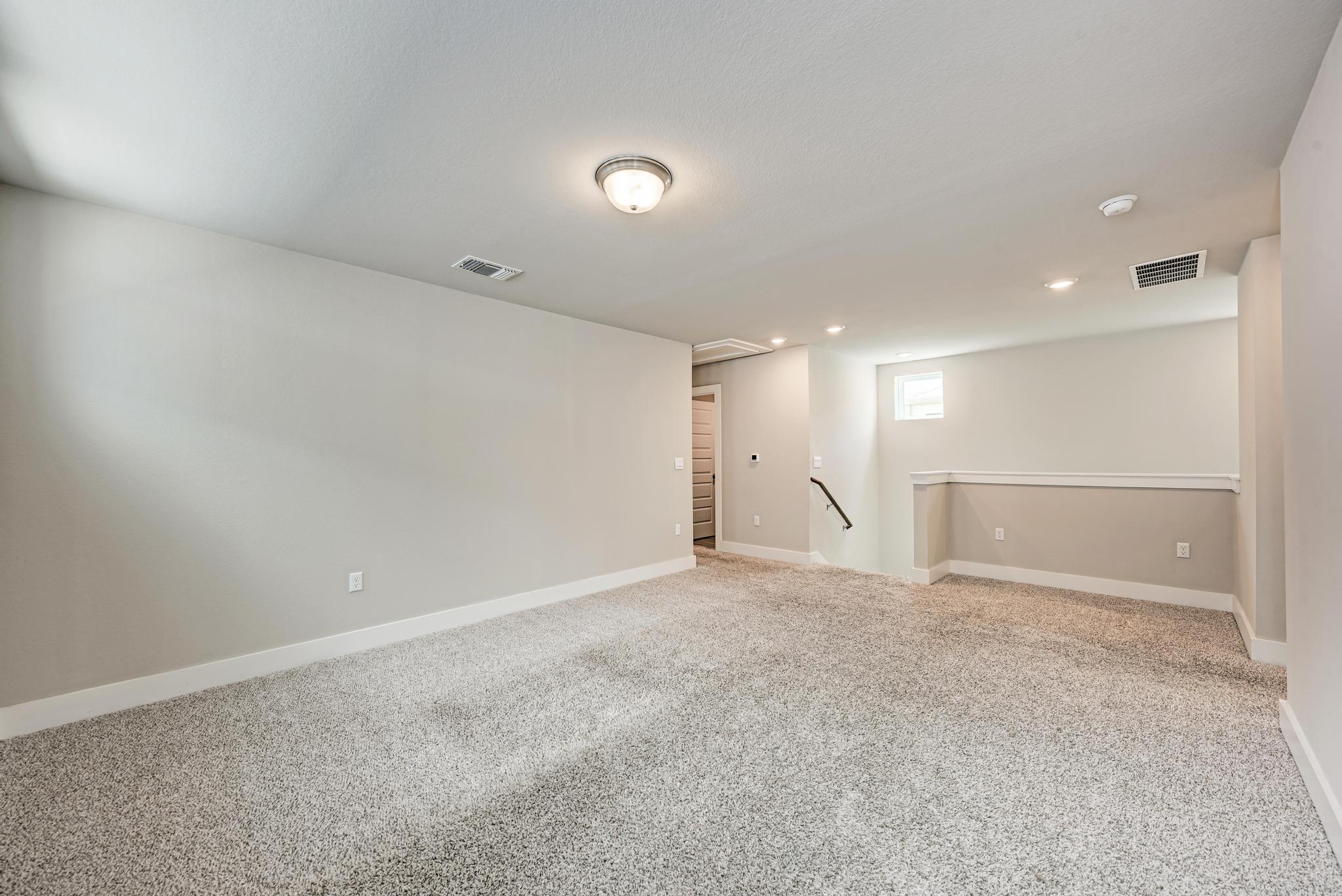 7203 Travertine Spring Drive Austin, TX 78744 - Photo 4 of 38