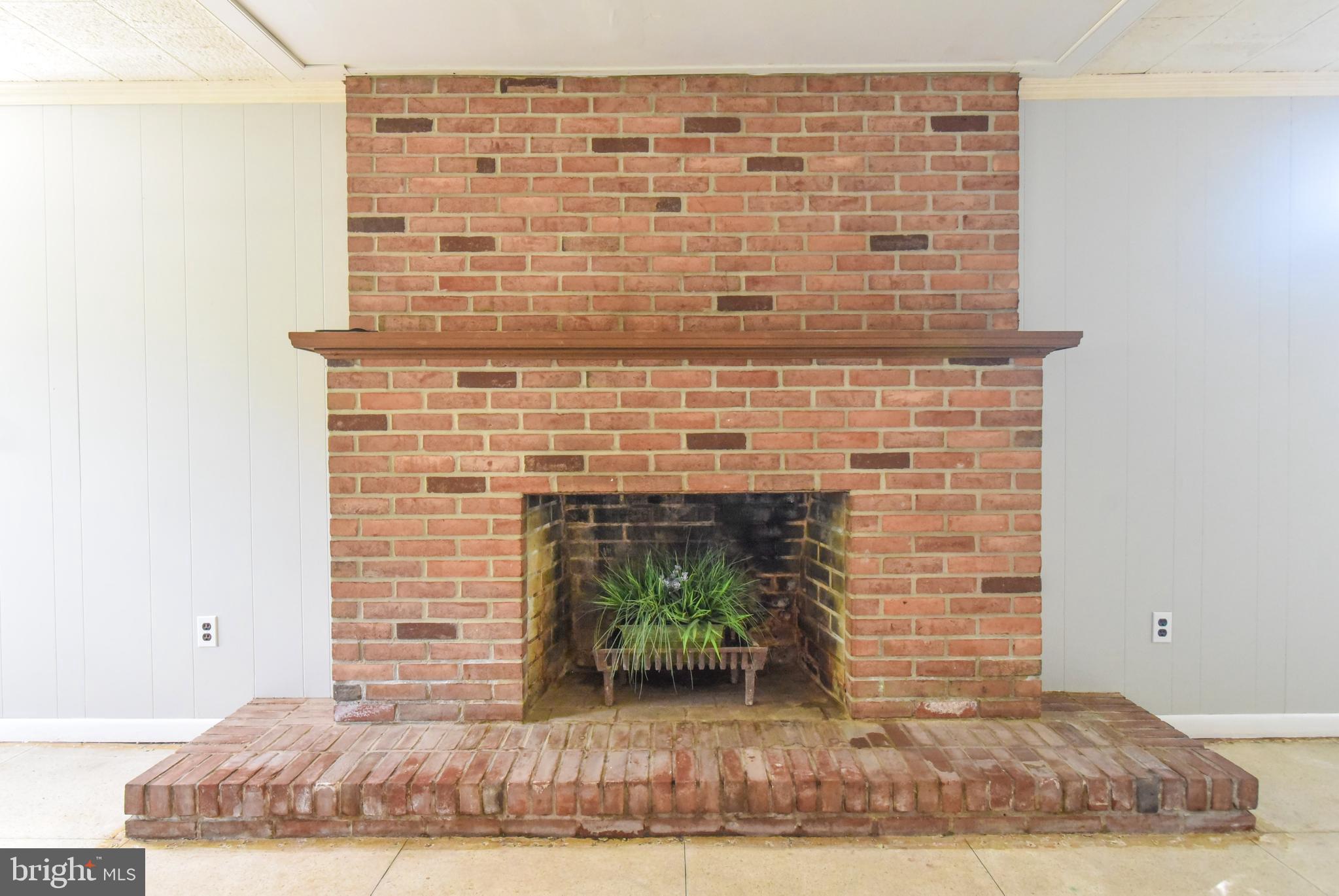 820 Riverside Drive Salisbury, MD 21801 - Photo 11 of 31 Beautiful brick fireplace as the focal point!