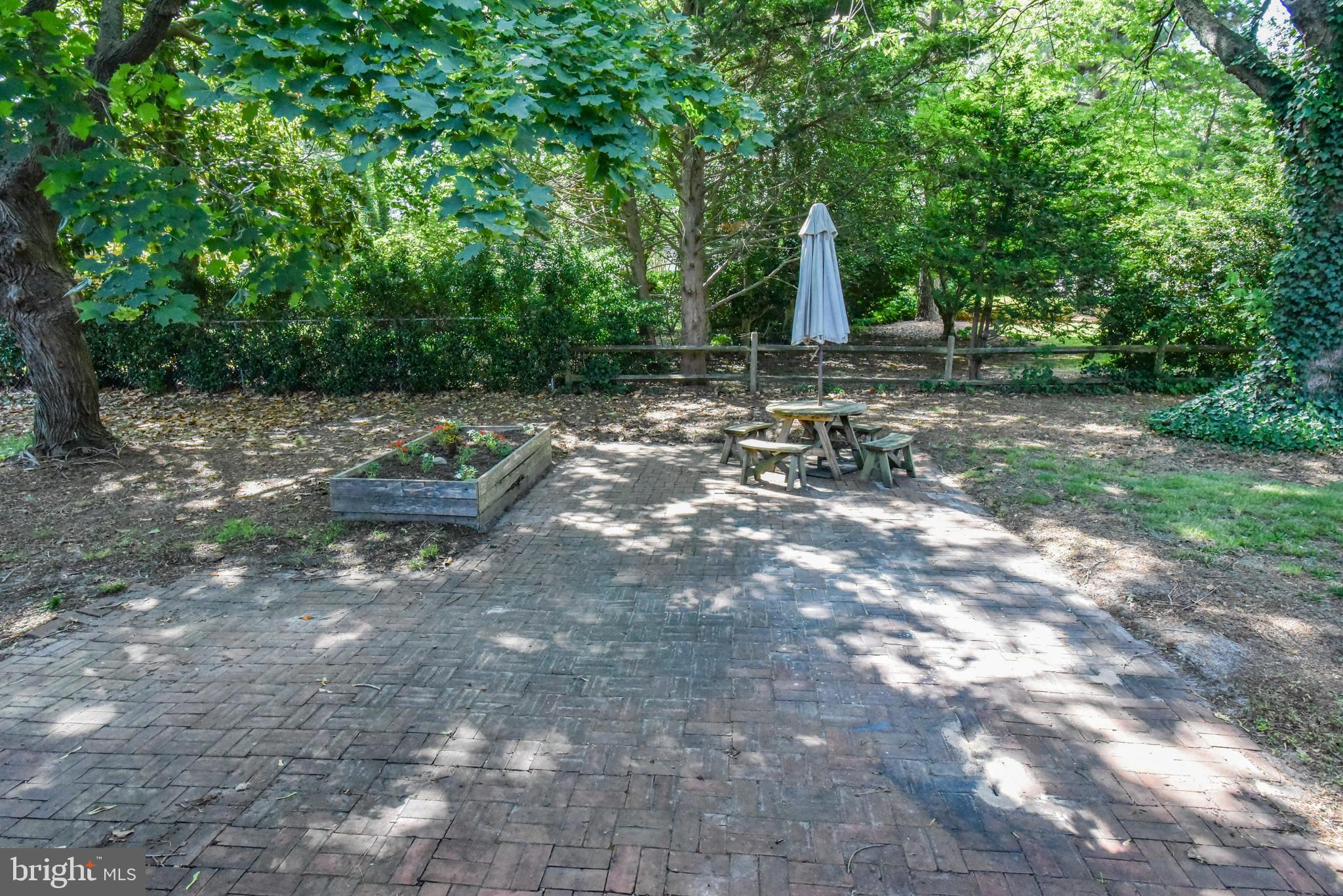 820 Riverside Drive Salisbury, MD 21801 - Photo 27 of 31 Other angle of the brick patio!