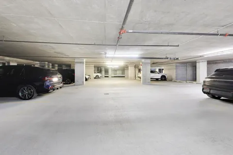 $524,900 | 421 West Huron Street, Unit 604, Chicago, IL 60654