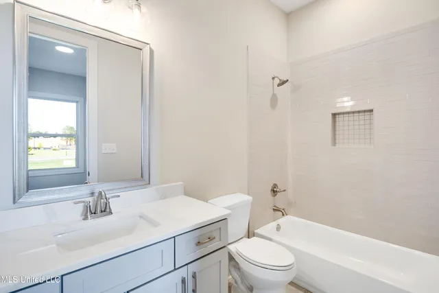 $629,500 | 2327 Livingston Way, Hernando, MS 38632