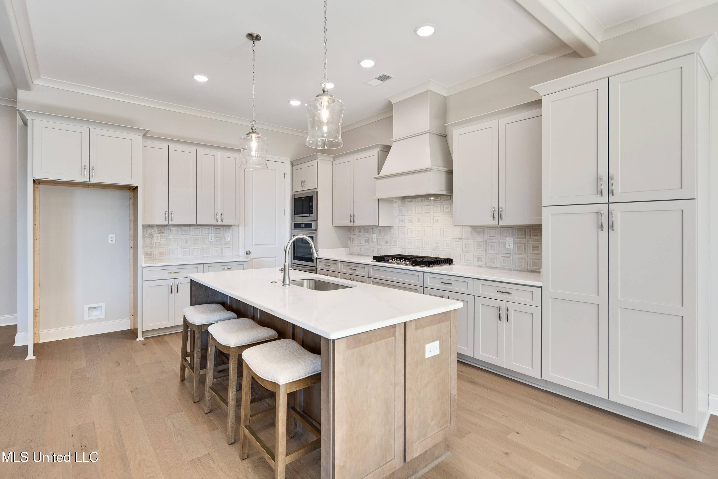 2327 Livingston Way Hernando, MS 38632 - Photo 7 of 37 016-2327 Livingston Way-MLS Version