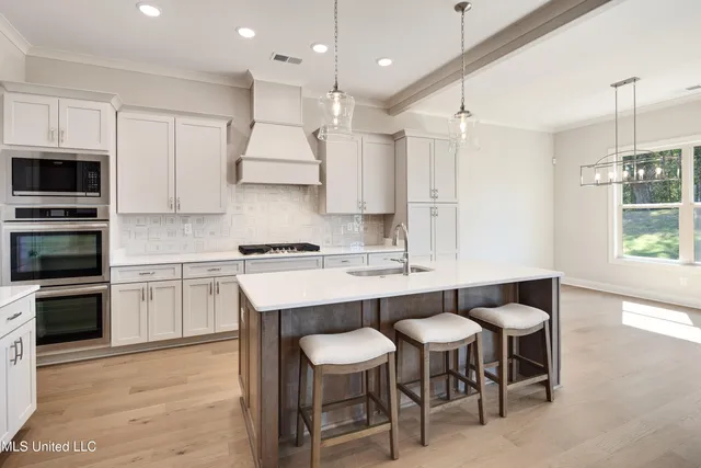 $629,500 | 2327 Livingston Way, Hernando, MS 38632