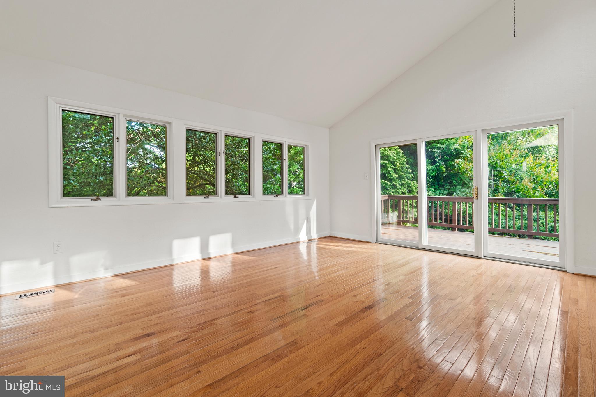 4625 24th Road North Arlington, VA 22207 - Photo 11 of 36 Gallery Image 11