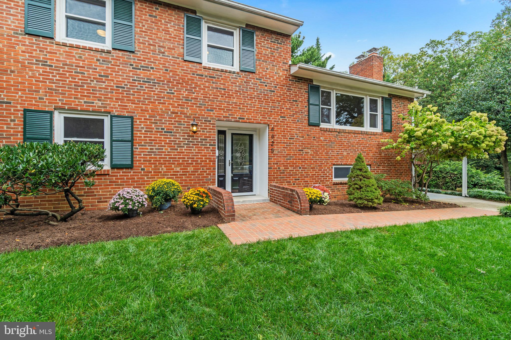 4625 24th Road North Arlington, VA 22207 - Photo 2 of 36 Gallery Image 2
