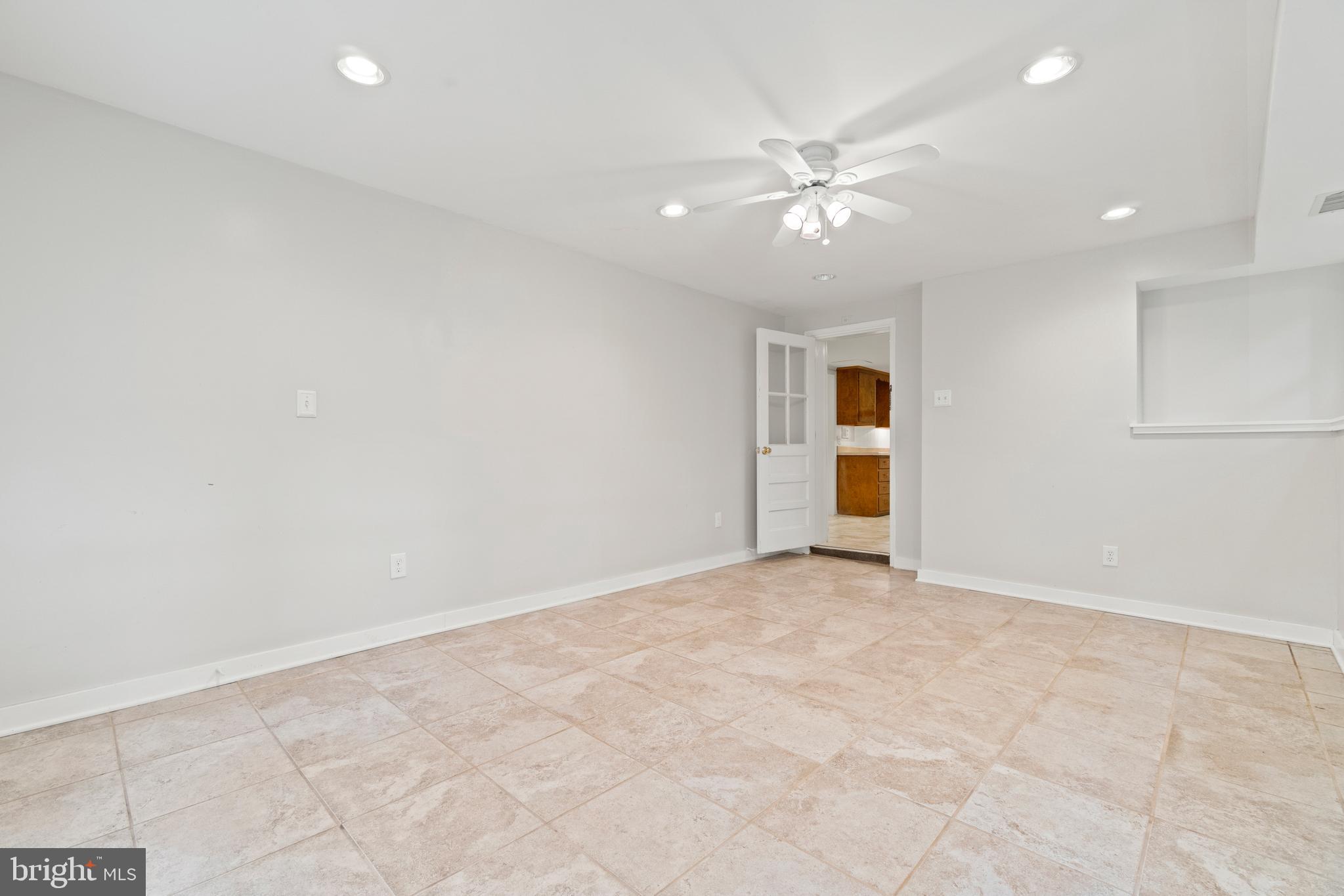 4625 24th Road North Arlington, VA 22207 - Photo 34 of 36 Gallery Image 34