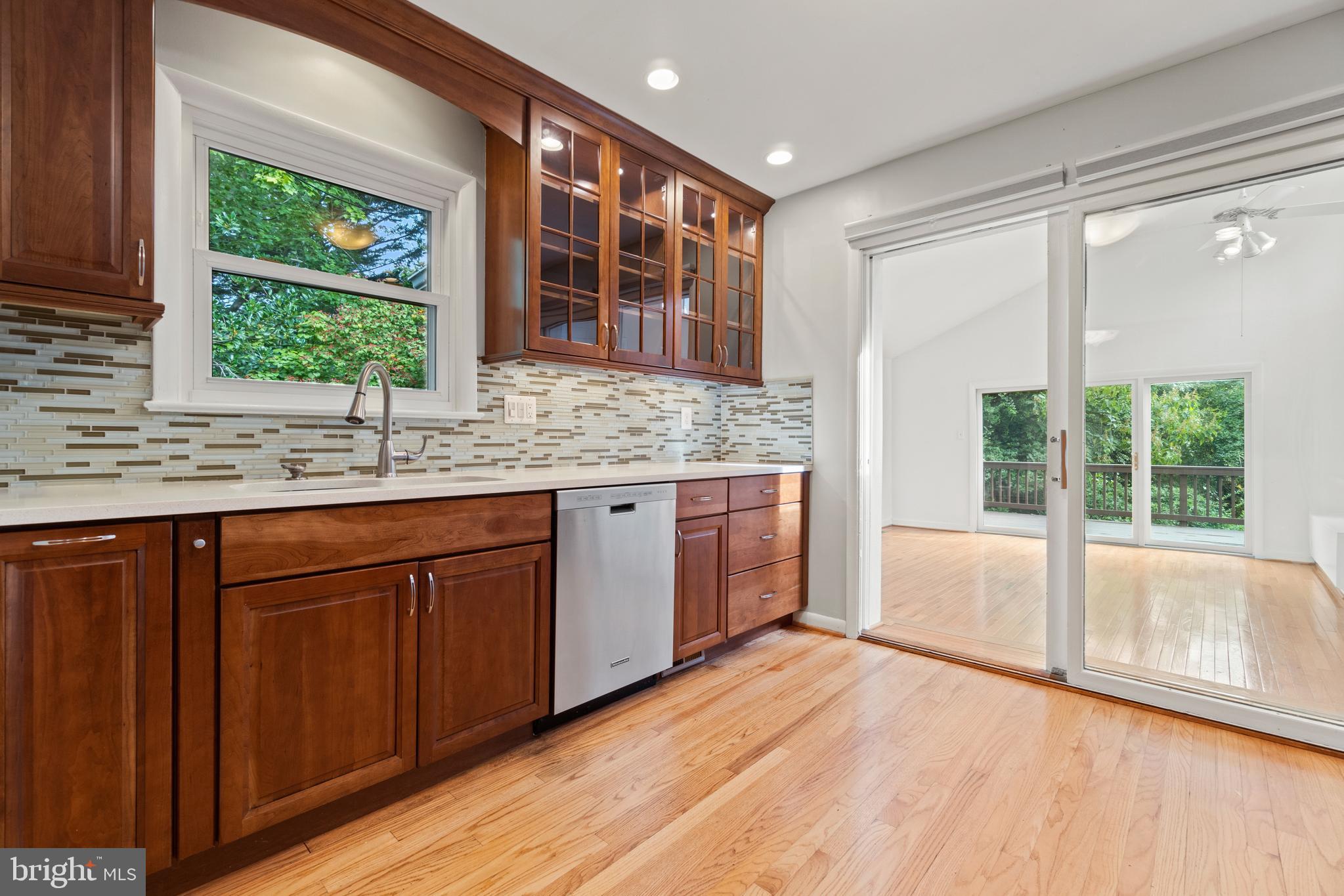 4625 24th Road North Arlington, VA 22207 - Photo 10 of 36 Gallery Image 10
