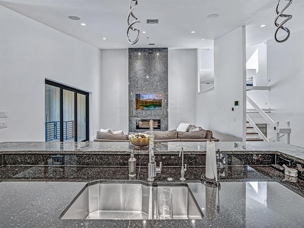 1609 Hampton Court Safety Harbor, FL 34695 - Photo 64 of 78