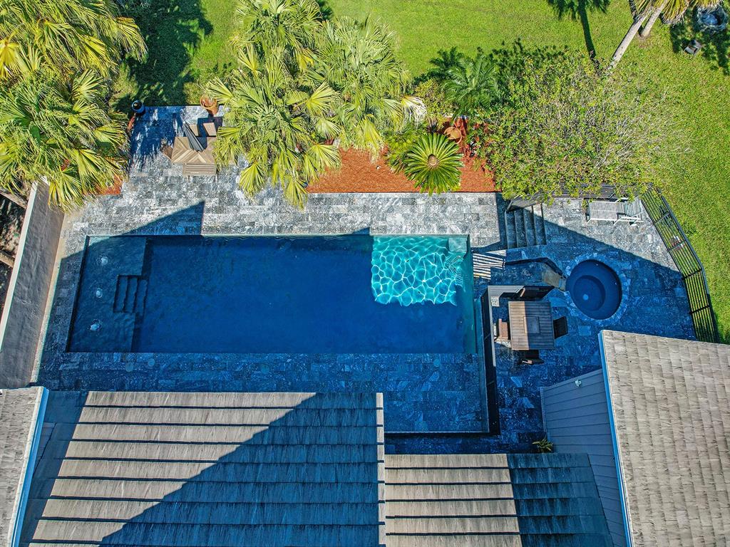 1609 Hampton Court Safety Harbor, FL 34695 - Photo 8 of 78