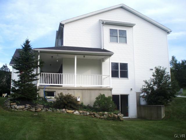381 Smith Road Bath, PA 18014 - Photo 3 of 38 Gallery Image 3
