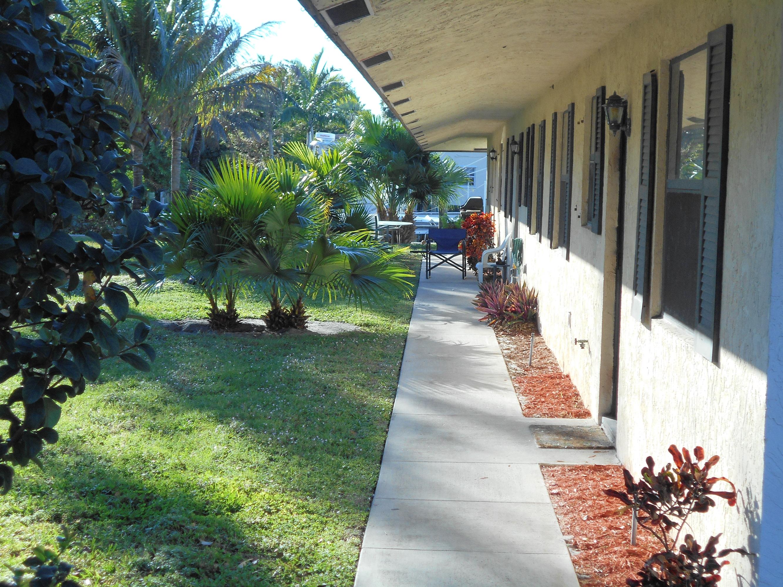 14011 Paradise Point Road Palm Beach Gardens, FL 33410 - Photo 5 of 8 DSCN0064 (2)