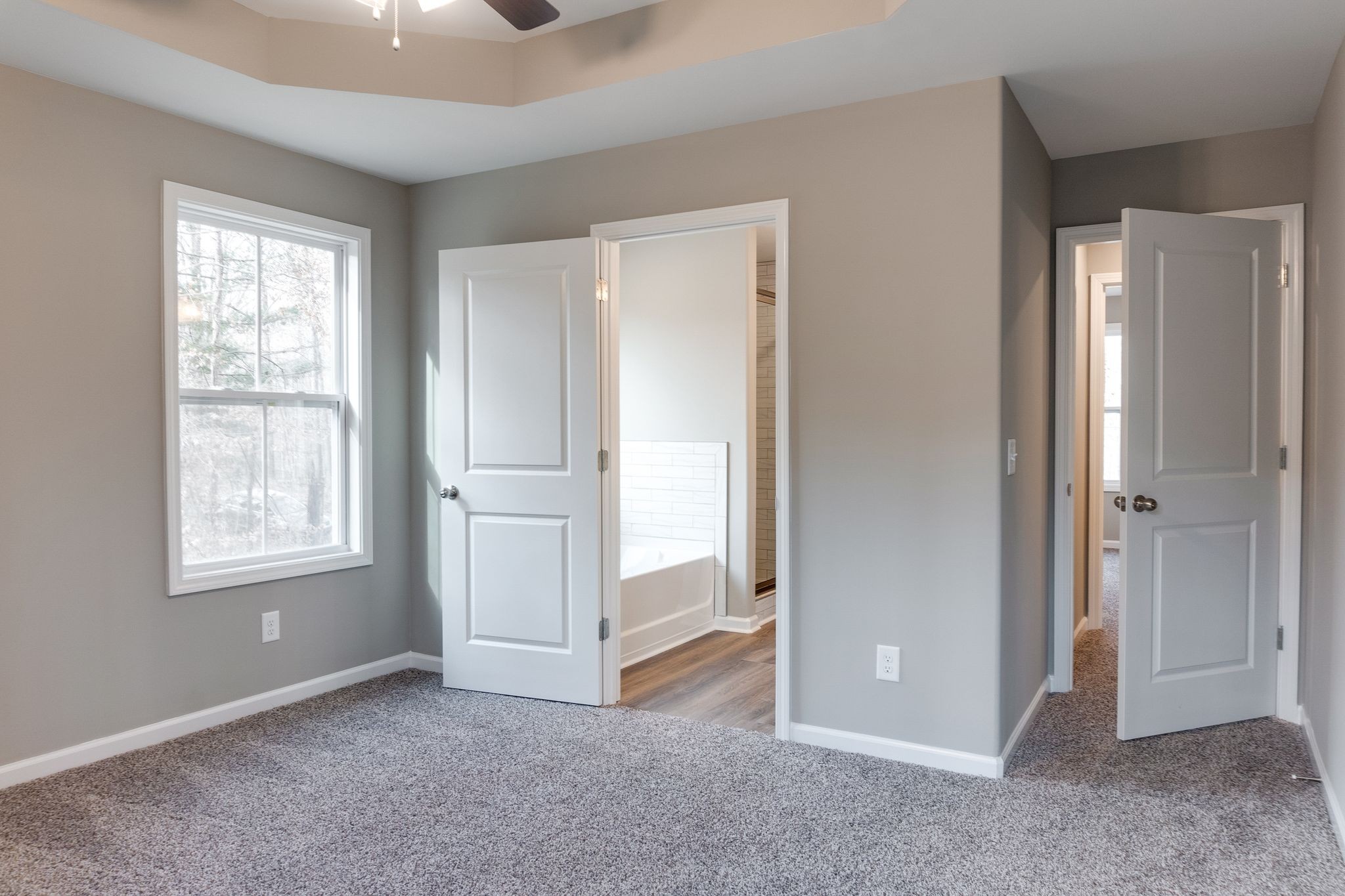 116 Shane-Lee Circle Dover, TN 37058 - Photo 12 of 33 an empty room with windows and closet