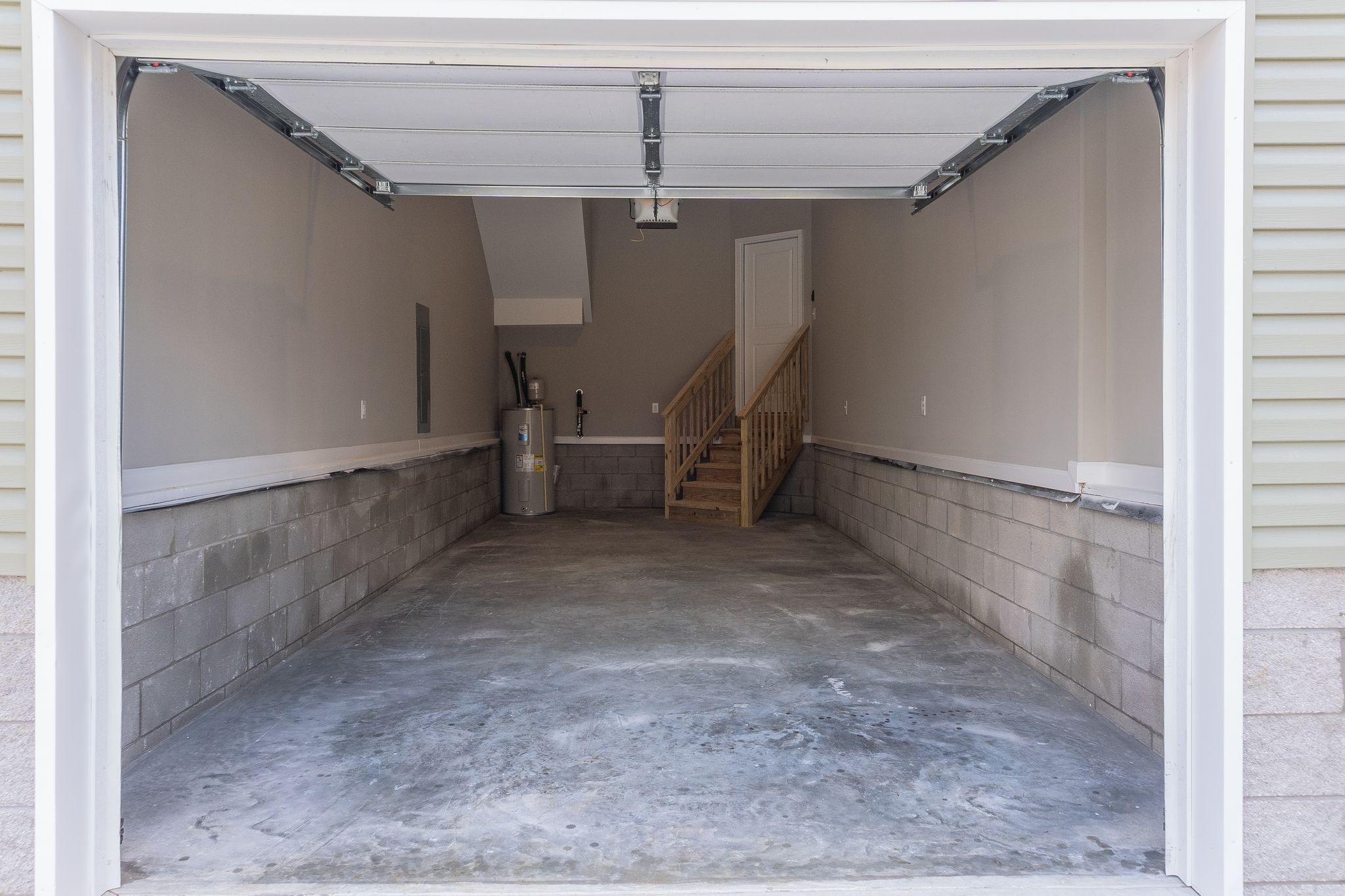 116 Shane-Lee Circle Dover, TN 37058 - Photo 25 of 33 a view of a livingroom with table & chairs