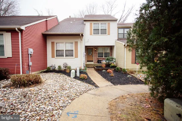 $2,950 | 5 Regent Court, Medford, NJ 08055