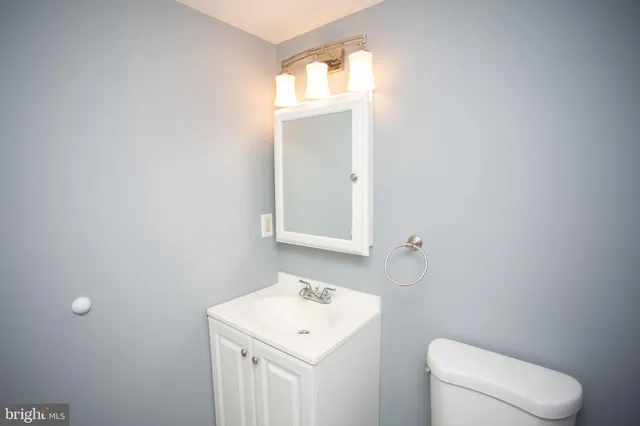 $2,950 | 5 Regent Court, Medford, NJ 08055