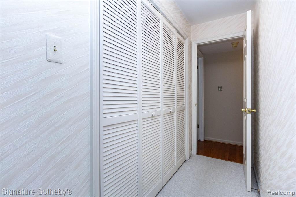19710 West 13 Mile Road, Unit 101 Beverly Hills, MI 48025 - Photo 28 of 40
