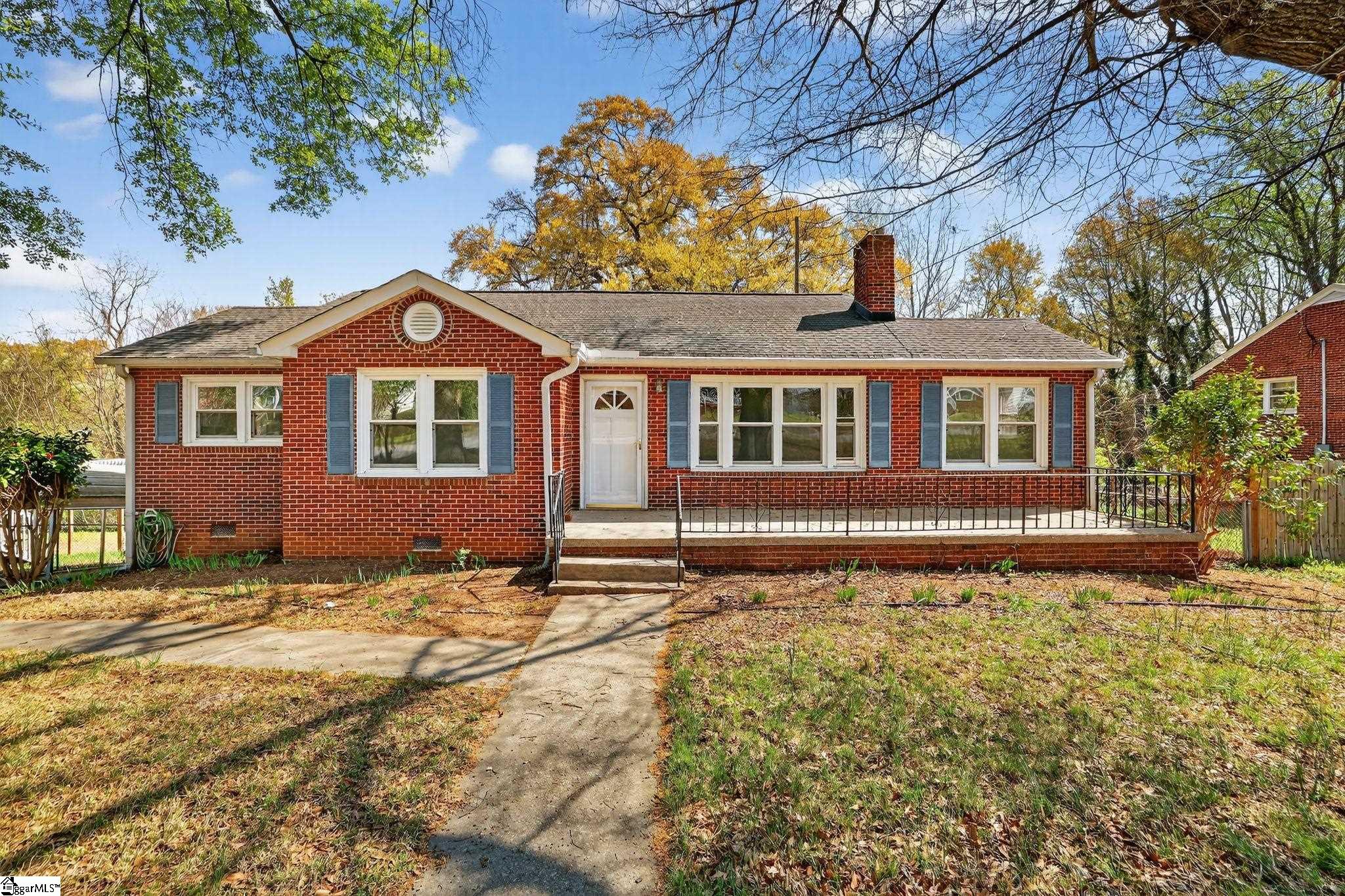 23 Springfield Avenue Greenville, SC 29611 - Photo 1 of 33