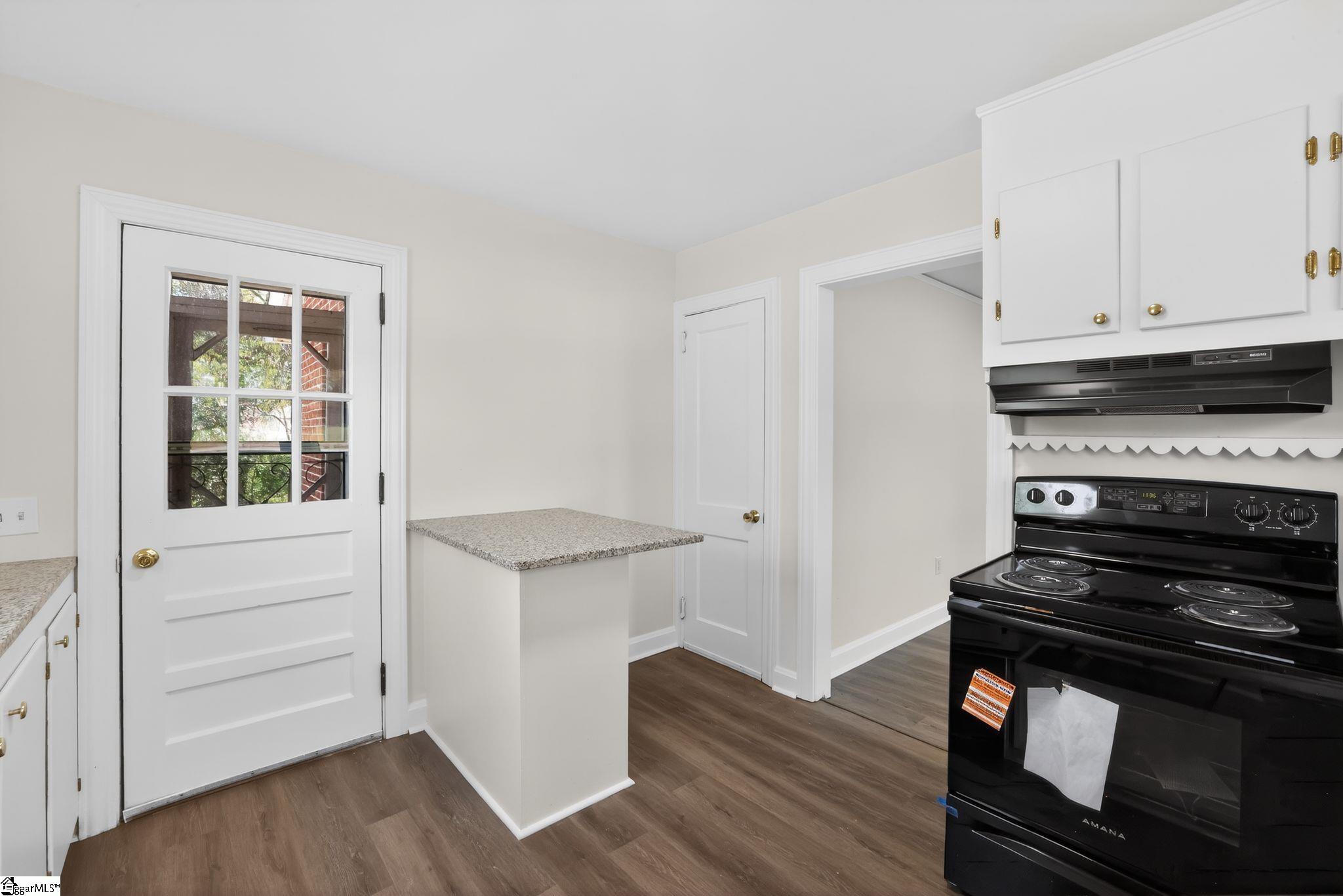 23 Springfield Avenue Greenville, SC 29611 - Photo 20 of 33