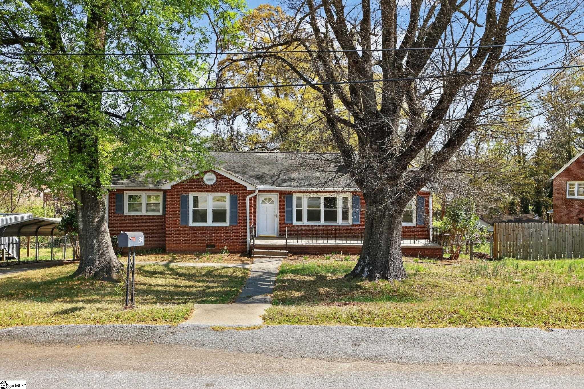 23 Springfield Avenue Greenville, SC 29611 - Photo 2 of 33