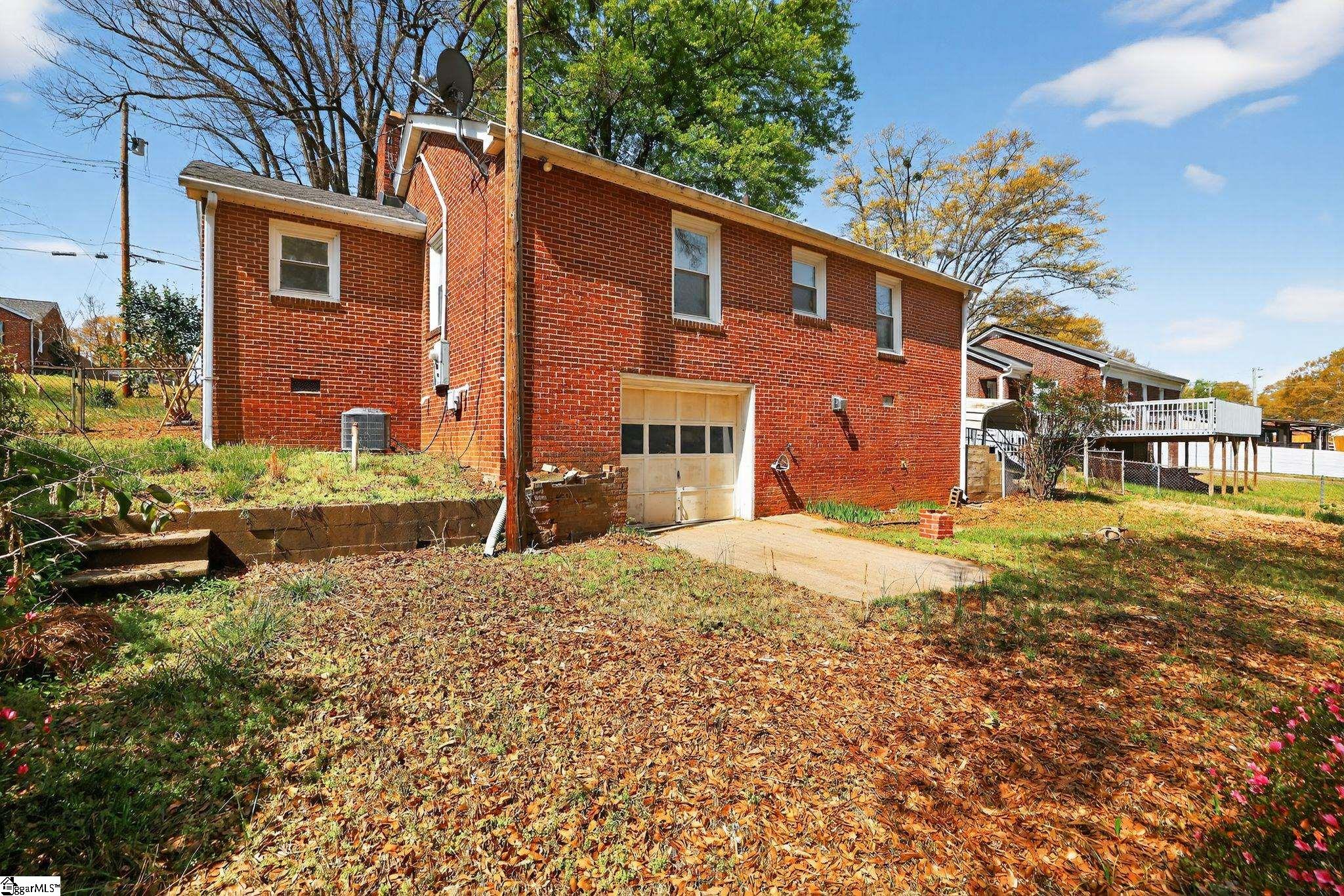23 Springfield Avenue Greenville, SC 29611 - Photo 29 of 33