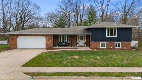 $399,000 | 76 Hickory Ridge Court, Morton, IL 61550