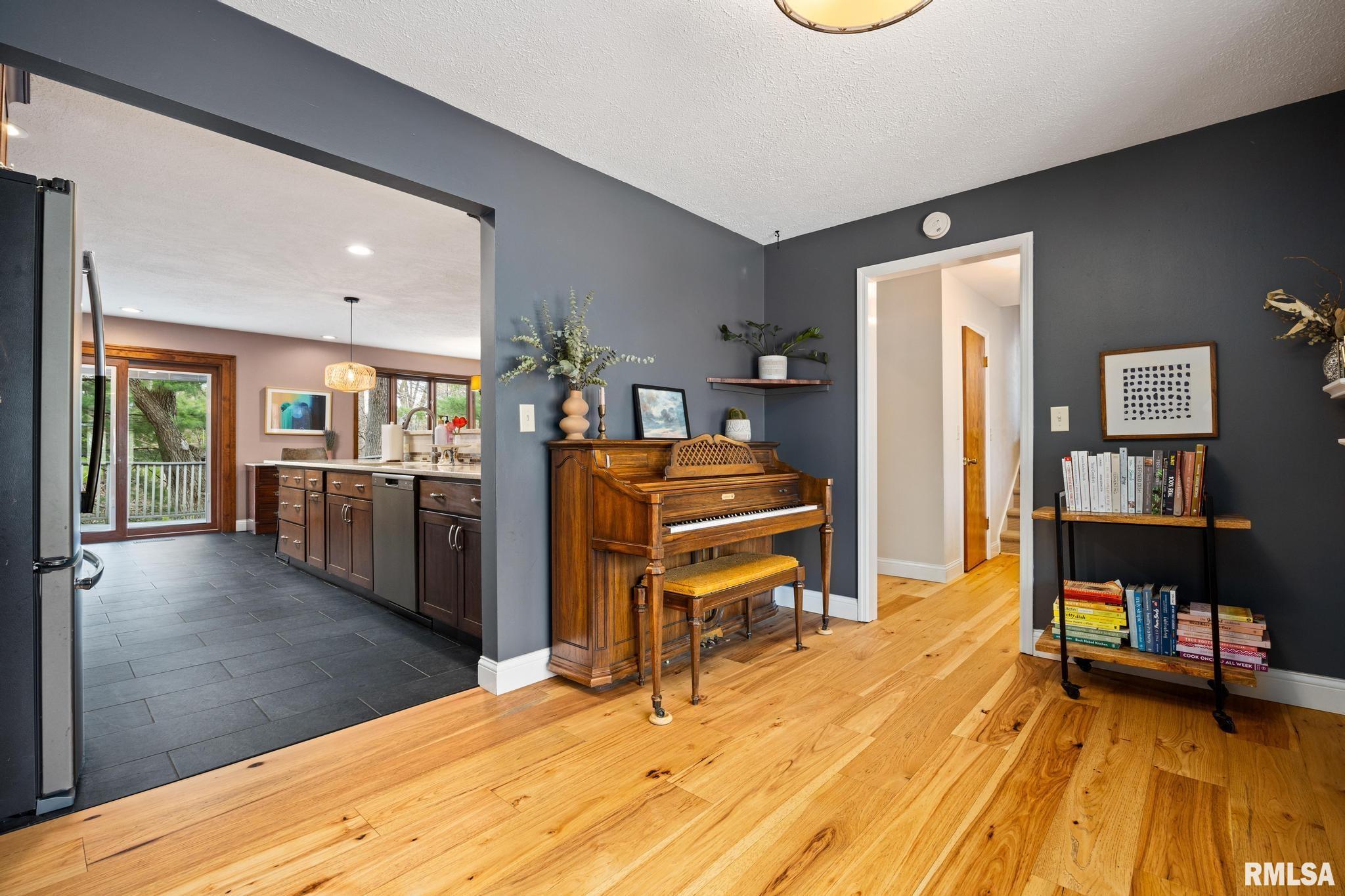 76 Hickory Ridge Court Morton, IL 61550 - Photo 18 of 64