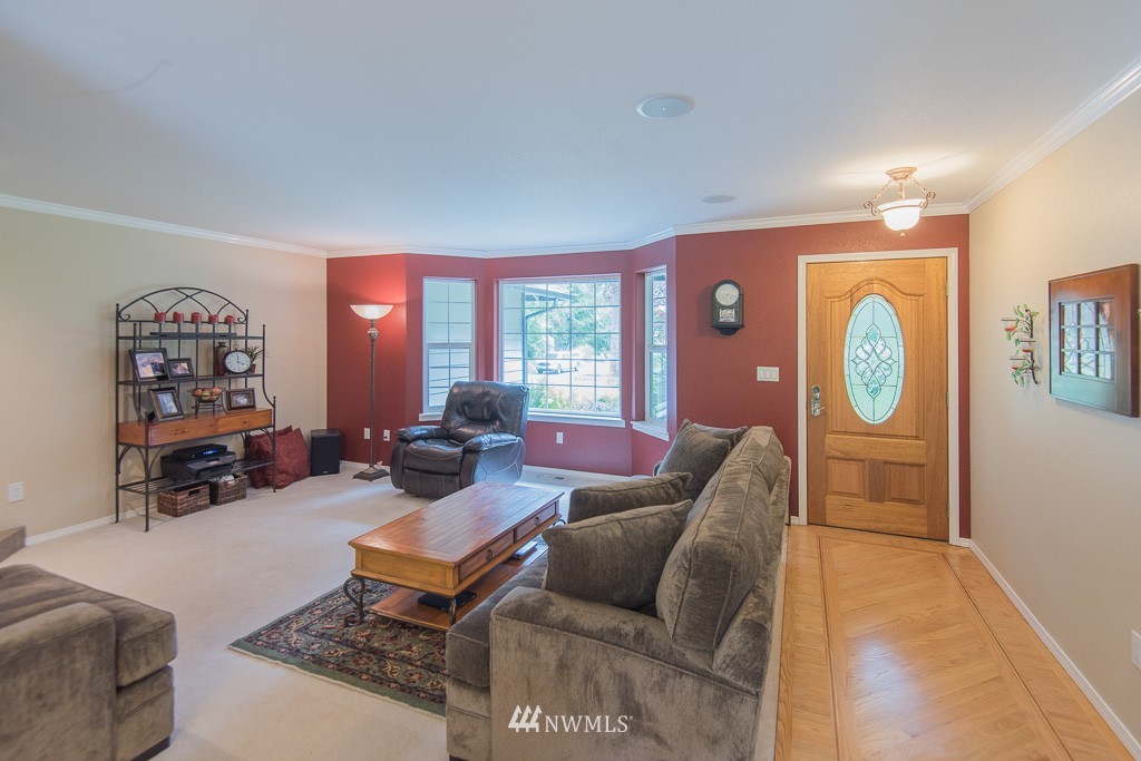 3532 Erlands Point Road Northwest Bremerton, WA 98312 - Photo 8 of 25 Gallery Image 8