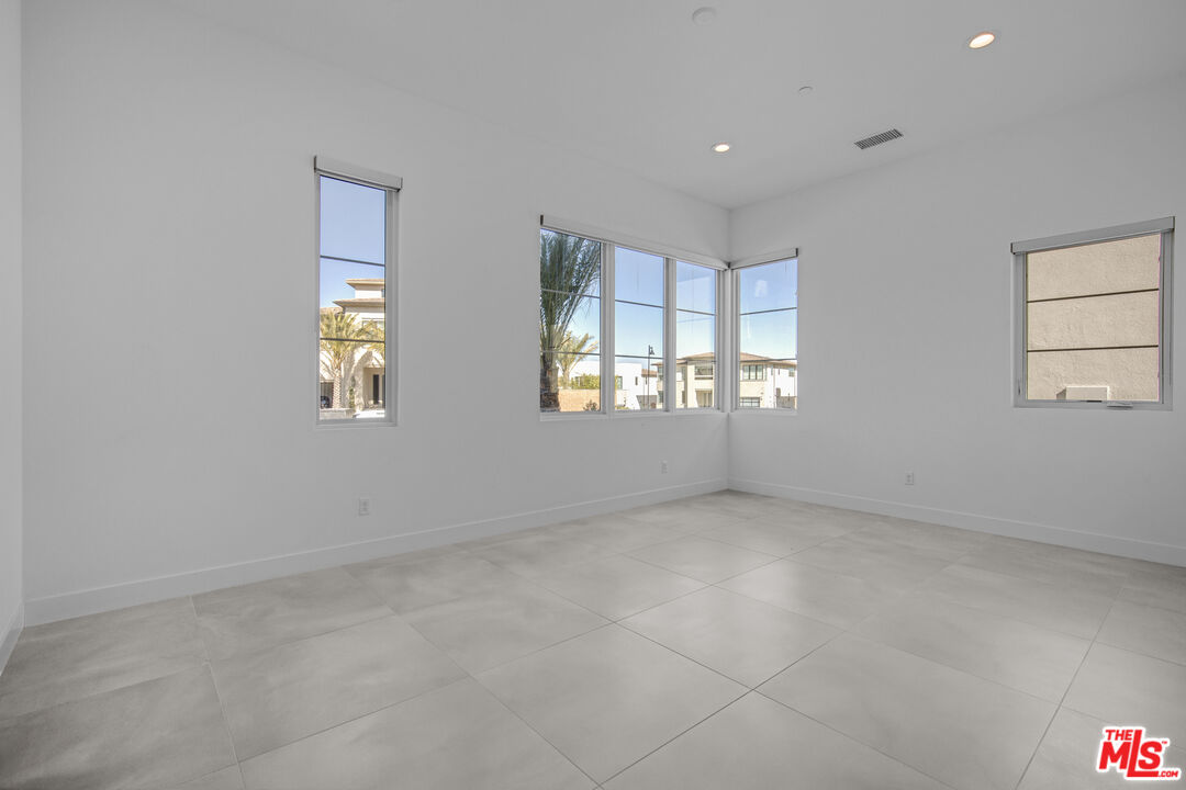20056 Mersey Lane Porter Ranch, CA 91326 - Photo 20 of 63