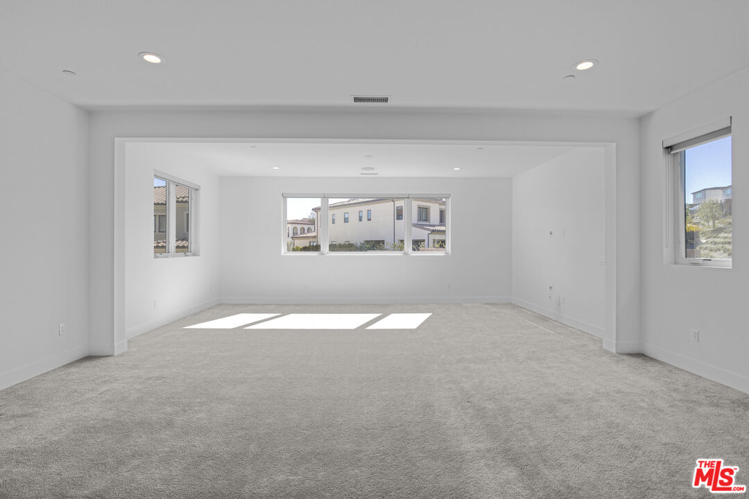 20056 Mersey Lane Porter Ranch, CA 91326 - Photo 26 of 63