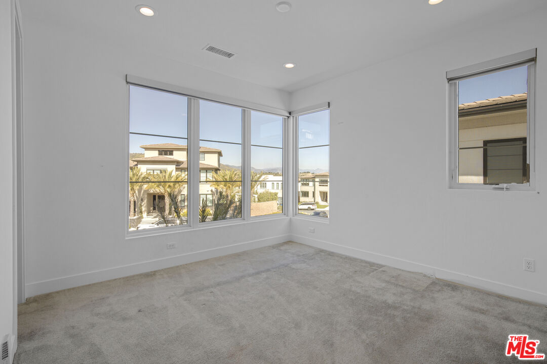 20056 Mersey Lane Porter Ranch, CA 91326 - Photo 36 of 63