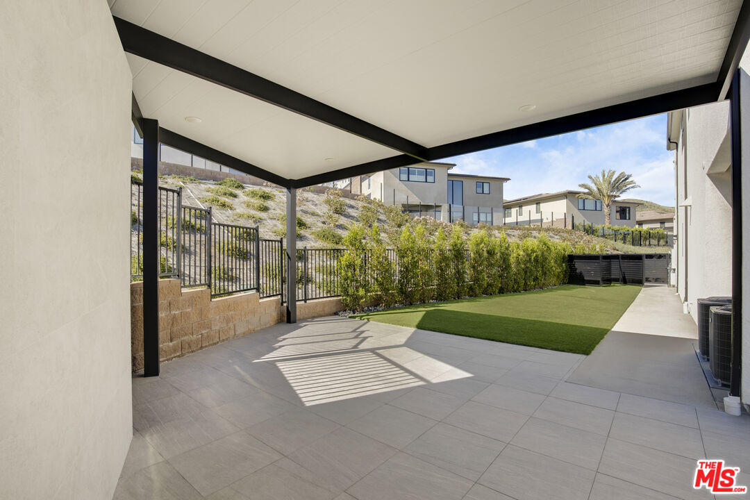 20056 Mersey Lane Porter Ranch, CA 91326 - Photo 46 of 63