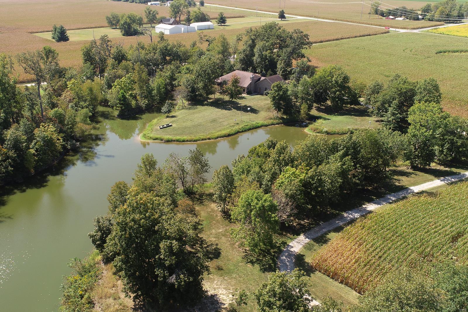 10137 Long Lake Road Mascoutah, IL 62258 - Photo 32 of 34 Gallery Image 32