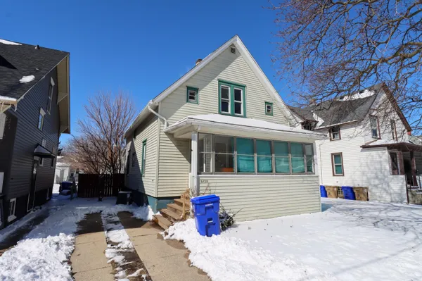 $175,000 | 6320 25th Avenue, Kenosha, WI 53143