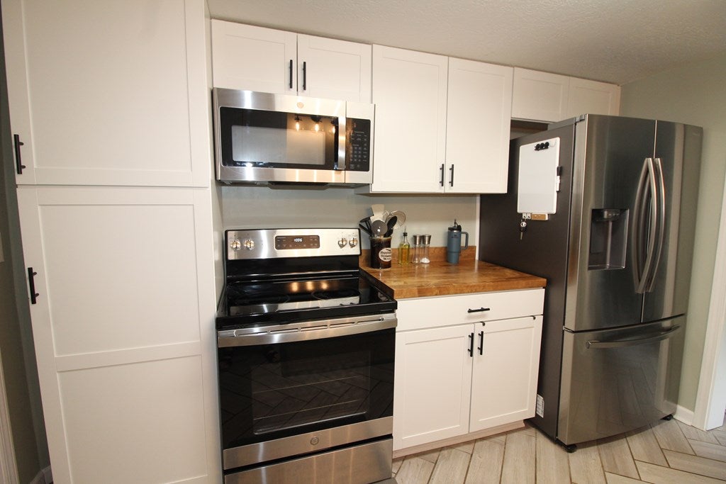294 Deer Ridge Road Hillsville, VA 24343 - Photo 8 of 81 Gallery Image 8