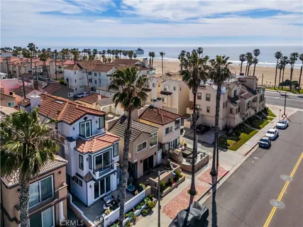 $3,150,000 | 116 11th Street, Huntington Beach, CA 92648