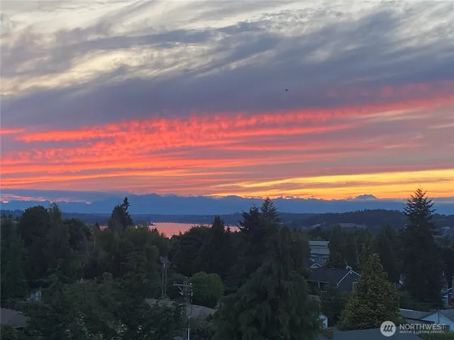 $865,000 | 3110 Sylvan Drive West, University Place, WA 98466