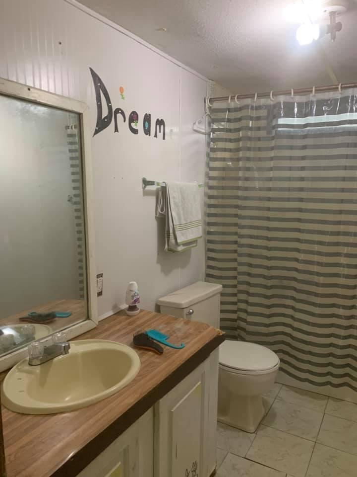 119 East Picasso Road DeFuniak Springs, FL 32433 - Photo 9 of 16 107995730_10220323588977009_573377134501