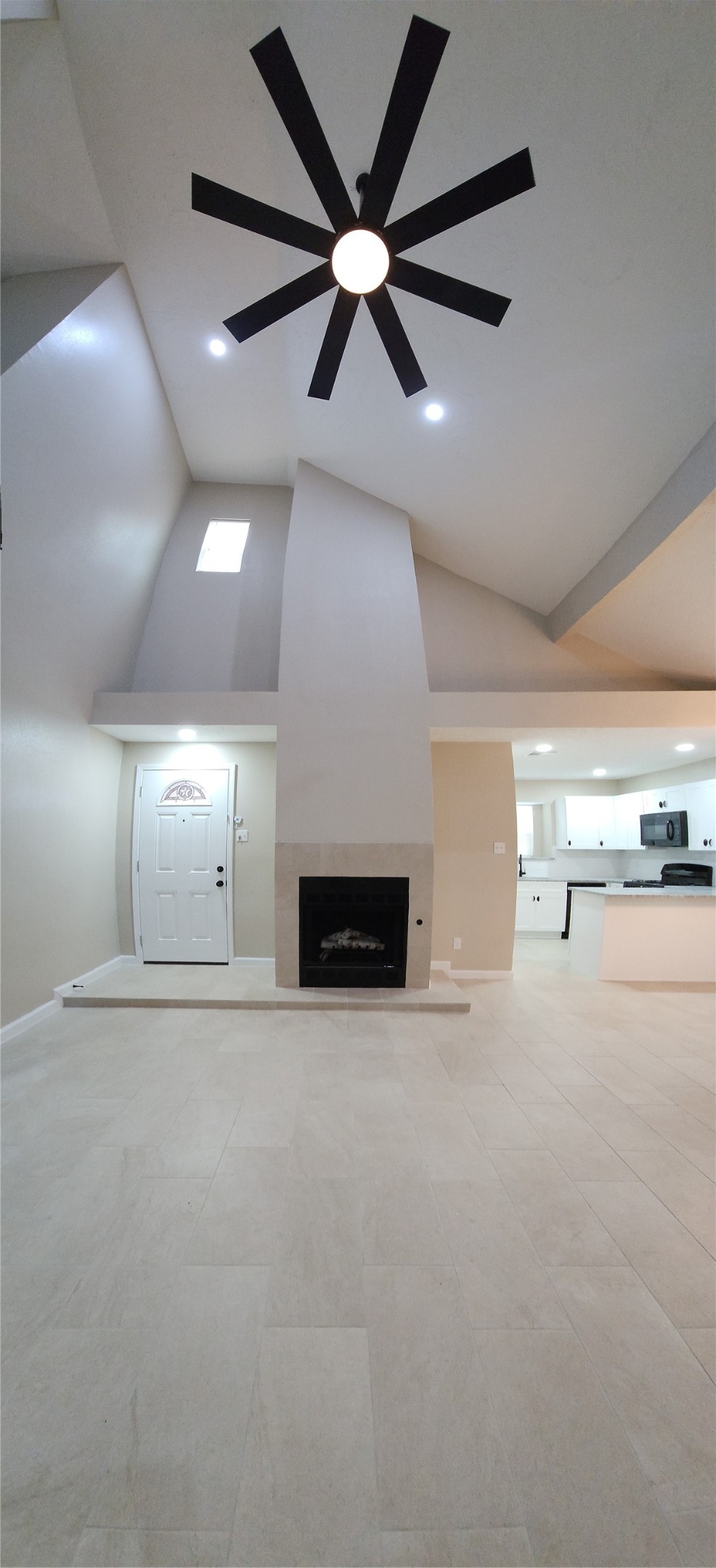 128 Lasso Street Angleton, TX 77515 - Photo 4 of 24