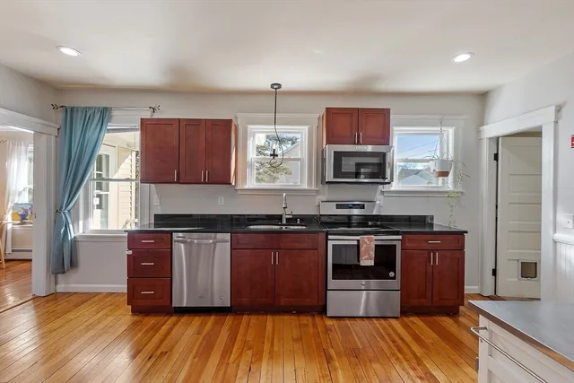 $499,900 | 49 Mountain Street East, Worcester, MA 01606