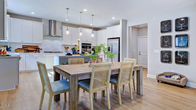 $889,999 | 222 Tidal Pool Way, Cary, NC 27519