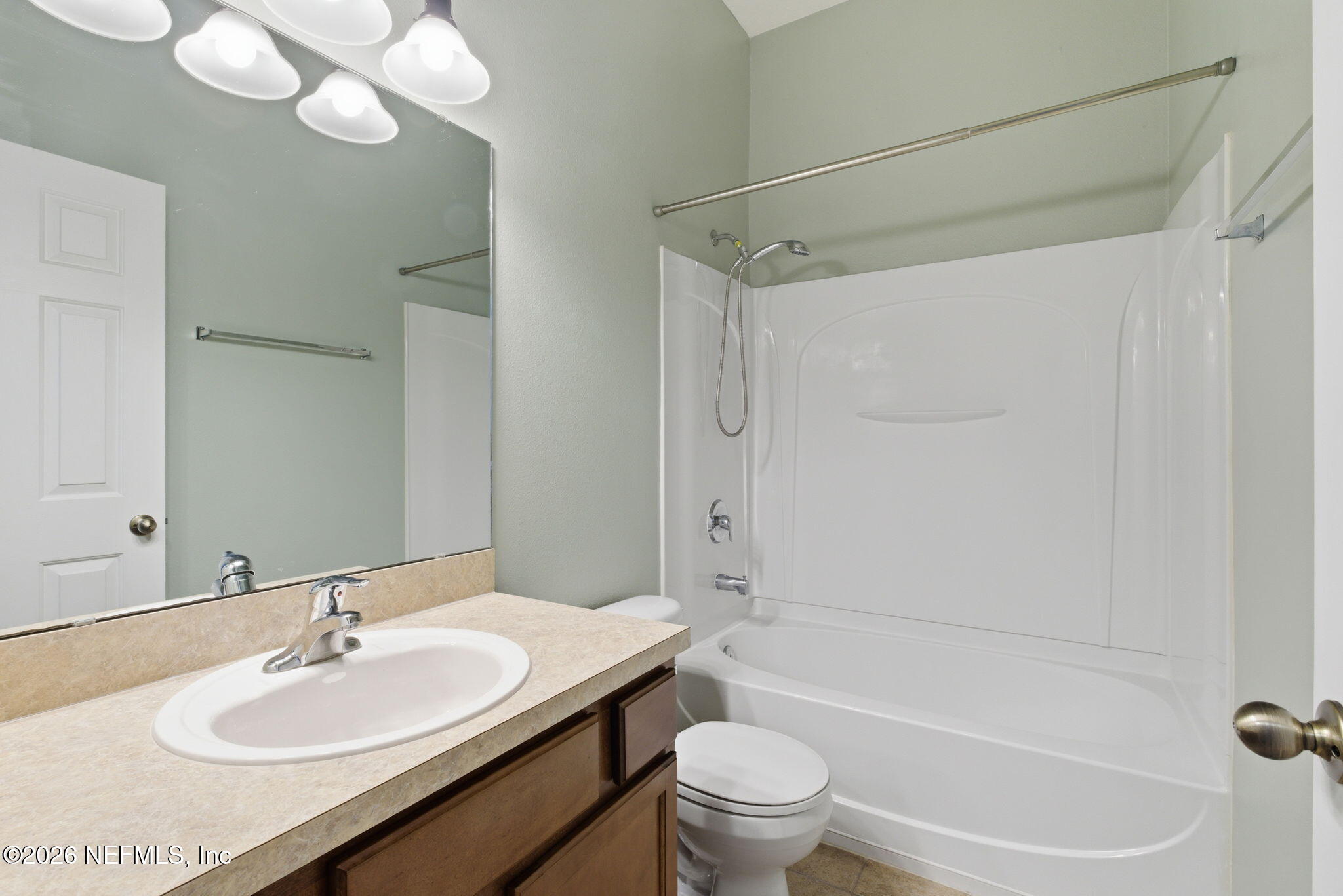 13061 Shallowater Road Jacksonville, FL 32258 - Photo 22 of 28 Secondary bathroom