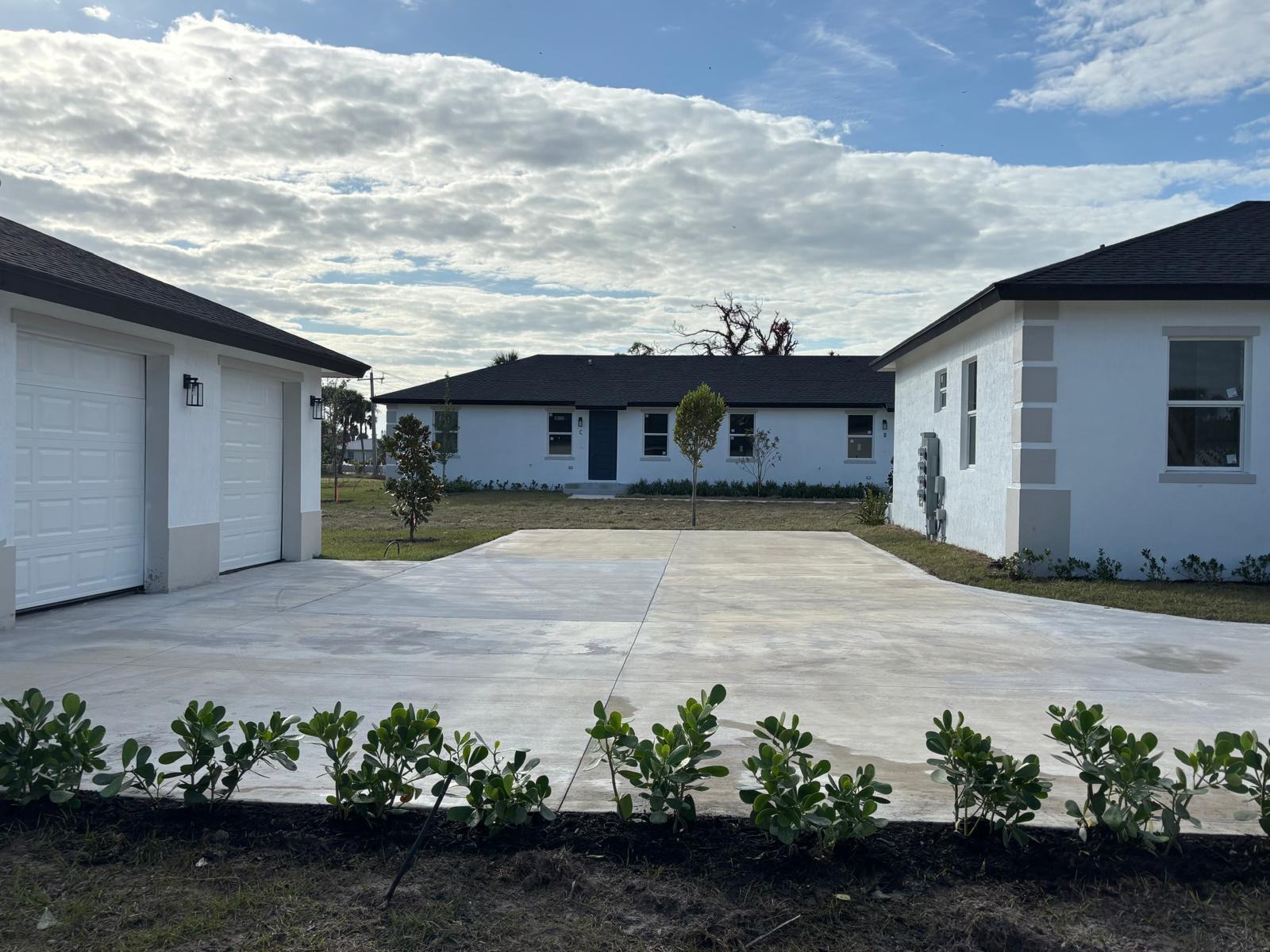 195 Rotonda Boulevard West, Unit ABC Placida, FL 33947 - Photo 5 of 12 PHOTO 4